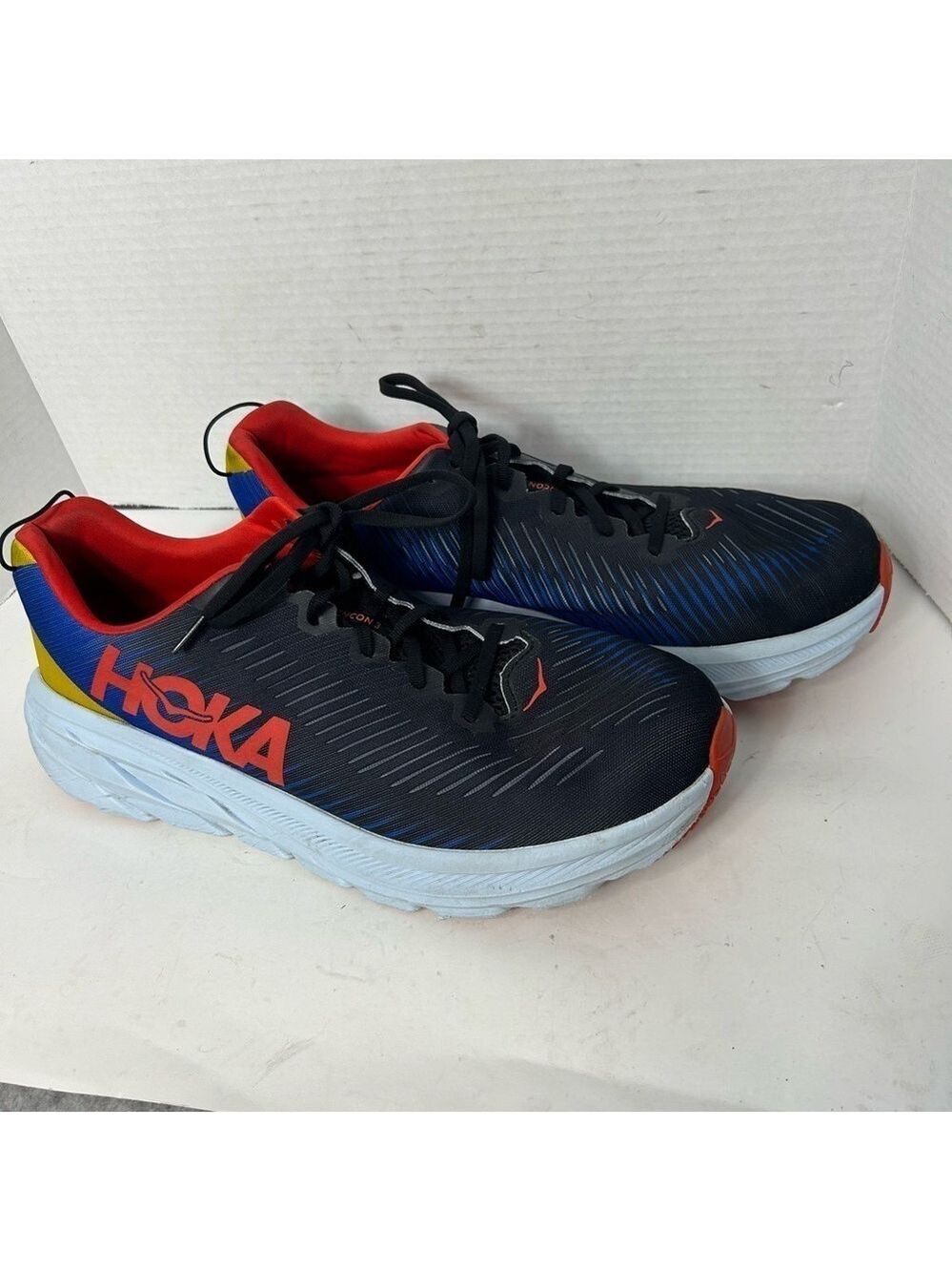 HOKA ONE ONE Men’s Rincon 3 Running Shoes US 13D Exercise Sport Outdoors READ